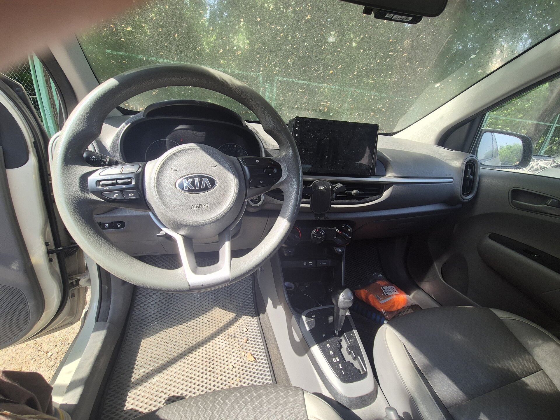 Kia Picanto — фото 7